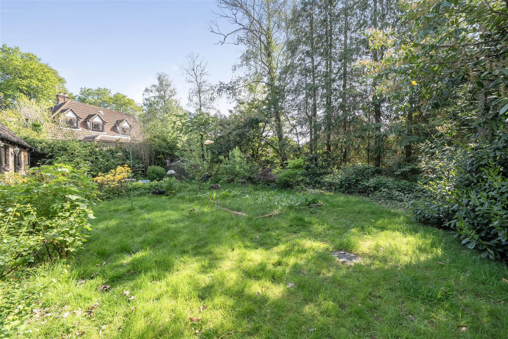 Oakdene, Ascot